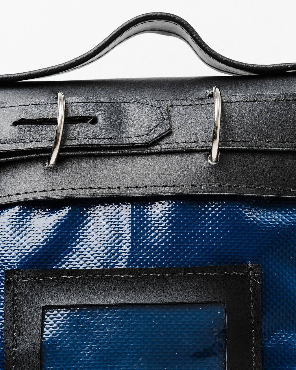 Detalle de bolsa de seguridad tipo postal